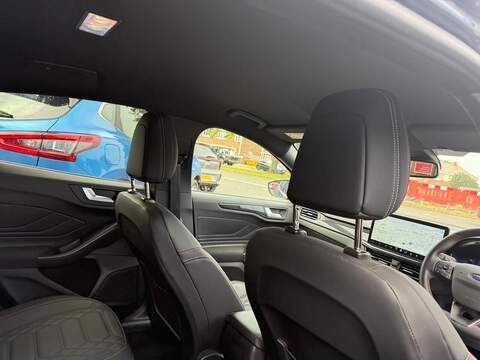 Ford Focus 1.0T EcoBoost MHEV ST-Line X Euro 6 (s/s) 5dr - U80555