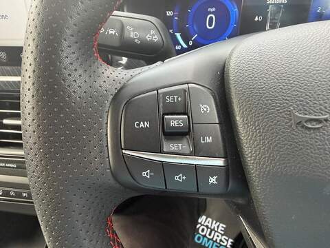 Ford Focus 1.0T EcoBoost MHEV ST-Line X Euro 6 (s/s) 5dr - U80555