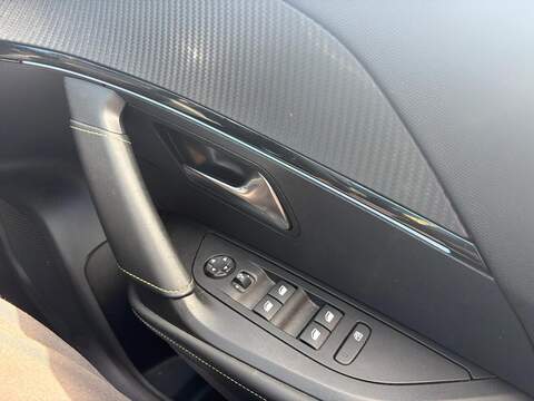 Peugeot 2008 1.2 PureTech GT EAT Euro 6 (s/s) 5dr - U80556