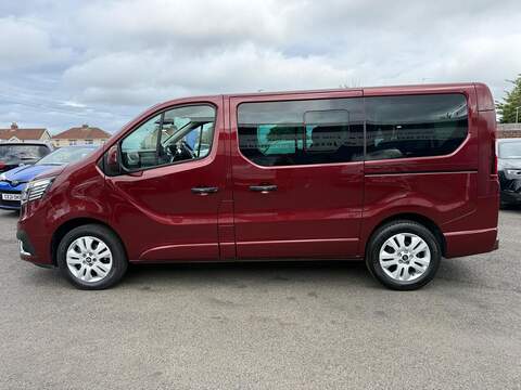 Renault Trafic 2.0 dCi SL28 Extra L1 H1 Euro 6 (s/s) 5dr (9 Seat) - U80562