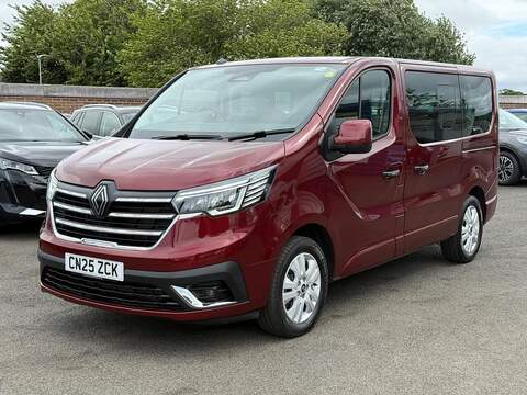 Renault Trafic 2.0 dCi SL28 Extra L1 H1 Euro 6 (s/s) 5dr (9 Seat) - U80562