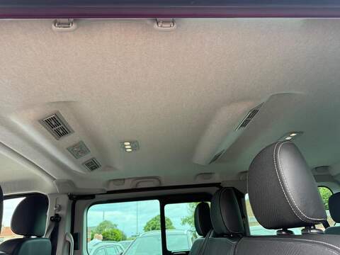 Renault Trafic 2.0 dCi SL28 Extra L1 H1 Euro 6 (s/s) 5dr (9 Seat) - U80562