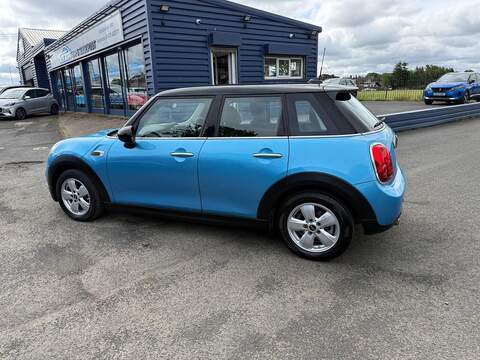MINI Hatch Cooper Classic Hatchback 1.5 Automatic Petrol - U80572