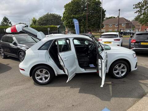Audi Q3 TFSI CoD Sport SUV 1.4 Manual Petrol - U80574