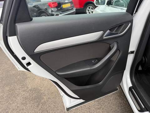 Audi Q3 TFSI CoD Sport SUV 1.4 Manual Petrol - U80574