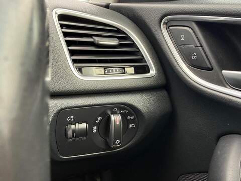 Audi Q3 TFSI CoD Sport SUV 1.4 Manual Petrol - U80574