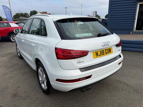 Audi Q3 TFSI CoD Sport SUV 1.4 Manual Petrol - U80574