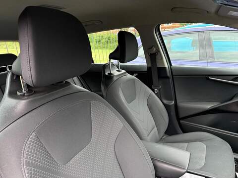 Kia Niro 64.8kWh 2 Auto 5dr - U80581