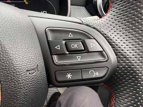 MG MG ZS 1.0 T-GDI Exclusive Euro 6 5dr - U80585