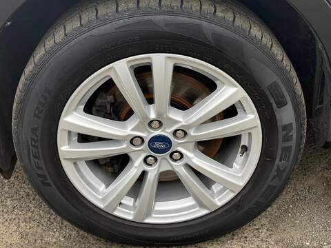 Ford Kuga 2.0 TDCi EcoBlue Zetec SUV 5dr Diesel Powershift AWD Euro 6 (s/s) (150 ps) - U80586