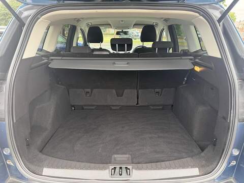 Ford Kuga 2.0 TDCi EcoBlue Zetec SUV 5dr Diesel Powershift AWD Euro 6 (s/s) (150 ps) - U80586