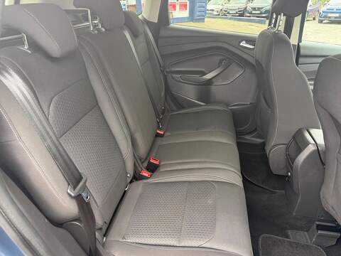Ford Kuga 2.0 TDCi EcoBlue Zetec SUV 5dr Diesel Powershift AWD Euro 6 (s/s) (150 ps) - U80586