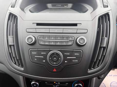 Ford Kuga 2.0 TDCi EcoBlue Zetec SUV 5dr Diesel Powershift AWD Euro 6 (s/s) (150 ps) - U80586