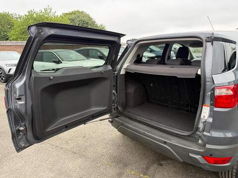Ford EcoSport 1.0T EcoBoost Zetec SUV 5dr Petrol Manual 2WD Euro 6 (s/s) (125 ps) - U80589