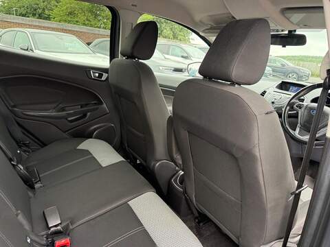 Ford EcoSport 1.0T EcoBoost Zetec SUV 5dr Petrol Manual 2WD Euro 6 (s/s) (125 ps) - U80589