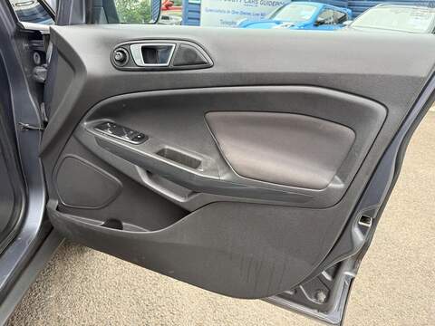 Ford EcoSport 1.0T EcoBoost Zetec SUV 5dr Petrol Manual 2WD Euro 6 (s/s) (125 ps) - U80589