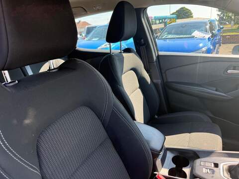 Nissan Qashqai 1.3 DIG-T MHEV Acenta Premium Euro 6 (s/s) 5dr - U80592