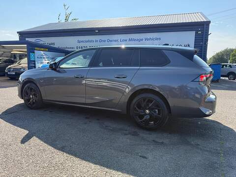 Vauxhall Astra 1.2 Turbo GS Sports Tourer Euro 6 (s/s) 5dr - U80607