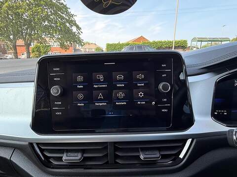 Volkswagen T-Roc 1.5 TSI Life Euro 6 (s/s) 5dr - U80609