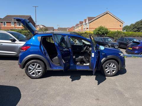 Dacia Sandero Stepway 1.0 TCe Expression Euro 6 (s/s) 5dr - U80610