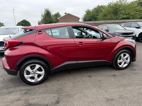 Toyota C-HR 1.8 VVT-h Icon SUV 5dr Petrol Hybrid CVT Euro 6 (s/s) (122 ps) - U80612