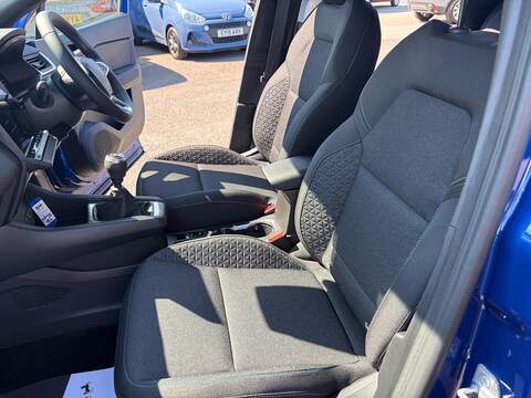 Renault Captur 1.2 TCe evolution Euro 6 (s/s) 5dr - U80613