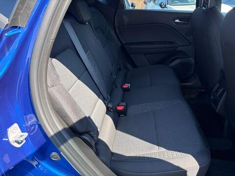 Renault Captur 1.2 TCe evolution Euro 6 (s/s) 5dr - U80613