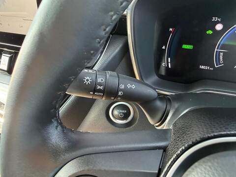 Suzuki Swace 1.8h Motion CVT Euro 6 (s/s) 5dr - U80614