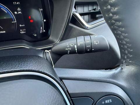 Suzuki Swace 1.8h Motion CVT Euro 6 (s/s) 5dr - U80614