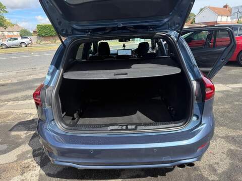 Ford Focus 1.0T EcoBoost MHEV ST-Line DCT Euro 6 (s/s) 5dr - U80616
