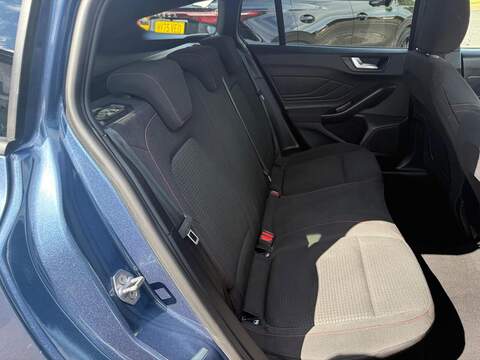 Ford Focus 1.0T EcoBoost MHEV ST-Line DCT Euro 6 (s/s) 5dr - U80616