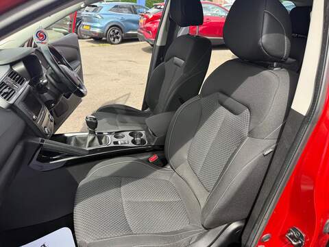 Renault Kadjar 1.5 dCi Dynamique Nav SUV 5dr Diesel Manual Euro 6 (s/s) (110 ps) - U80621
