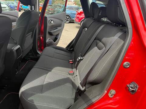 Renault Kadjar 1.5 dCi Dynamique Nav SUV 5dr Diesel Manual Euro 6 (s/s) (110 ps) - U80621