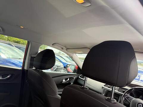 Renault Kadjar 1.5 dCi Dynamique Nav SUV 5dr Diesel Manual Euro 6 (s/s) (110 ps) - U80621