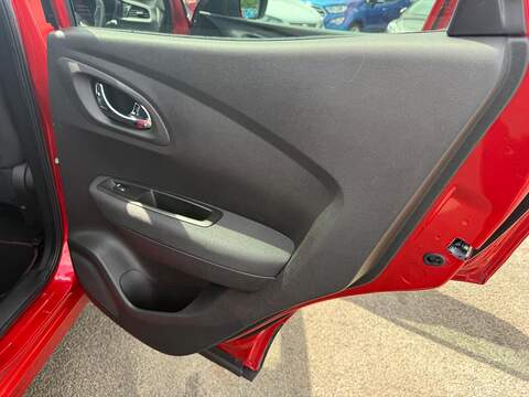 Renault Kadjar 1.5 dCi Dynamique Nav SUV 5dr Diesel Manual Euro 6 (s/s) (110 ps) - U80621