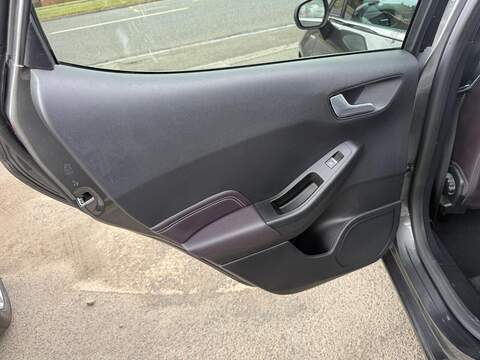 Ford Fiesta TDCi Vignale Hatchback 1.5 Manual Diesel - U80622
