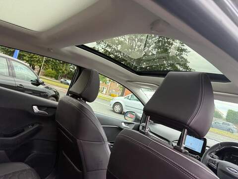 Ford Fiesta TDCi Vignale Hatchback 1.5 Manual Diesel - U80622