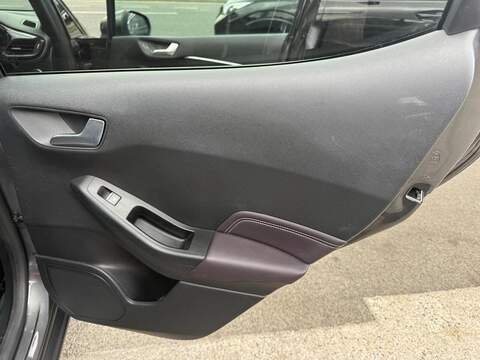 Ford Fiesta TDCi Vignale Hatchback 1.5 Manual Diesel - U80622