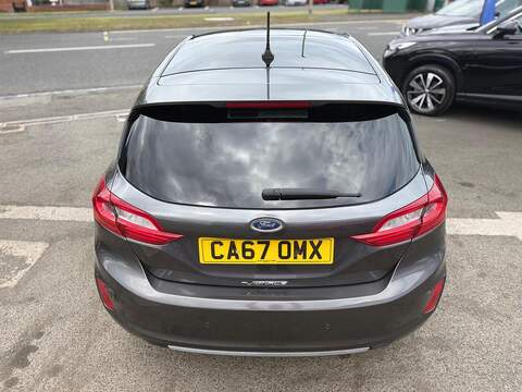 Ford Fiesta TDCi Vignale Hatchback 1.5 Manual Diesel - U80622