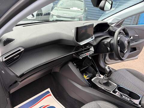 Peugeot 208 1.2 PureTech Allure Euro 6 (s/s) 5dr - U80630