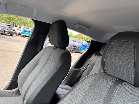 Peugeot 208 1.2 PureTech Allure Euro 6 (s/s) 5dr - U80630