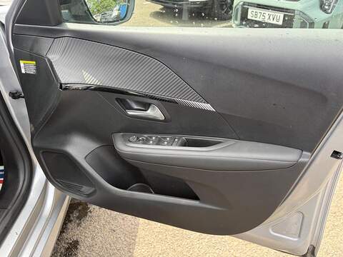 Peugeot 208 1.2 PureTech Allure Euro 6 (s/s) 5dr - U80630