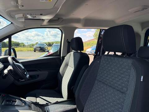 Peugeot e-Rifter 52kWh GT Standard MPV Auto 5dr (11kW Charger) - U80631