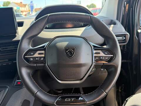 Peugeot e-Rifter 52kWh GT Standard MPV Auto 5dr (11kW Charger) - U80631