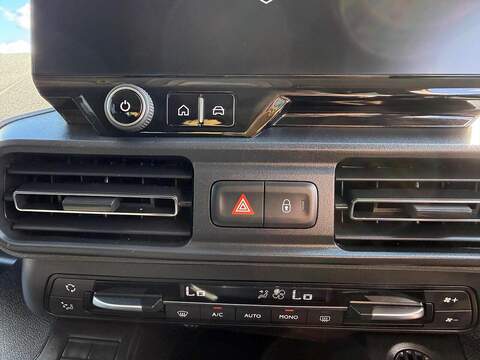 Peugeot e-Rifter 52kWh GT Standard MPV Auto 5dr (11kW Charger) - U80631