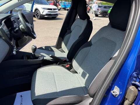 Renault Clio 1.0 TCe evolution Euro 6 (s/s) 5dr - U80633