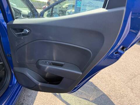 Renault Clio 1.0 TCe evolution Euro 6 (s/s) 5dr - U80633