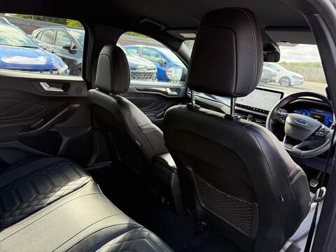 Ford Focus 1.0T EcoBoost ST-Line X Euro 6 (s/s) 5dr - U80635