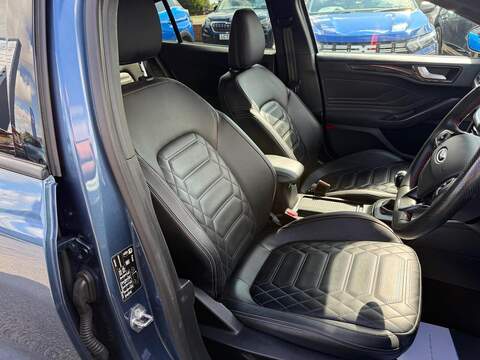 Ford Focus 1.0T EcoBoost ST-Line X Euro 6 (s/s) 5dr - U80635