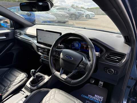 Ford Focus 1.0T EcoBoost ST-Line X Euro 6 (s/s) 5dr - U80635